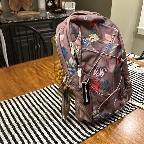 THE NORTH FACE WOMEN'S JESTER BACKPACK 22 Liters - Picture 11 of 15